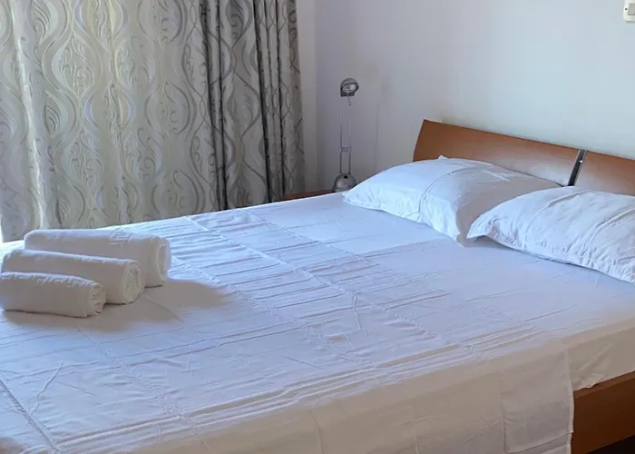 Alen G-b Apartman Makarska